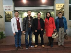 白云山宝神与鹤山墟岗黄畜牧有限公司友好合作